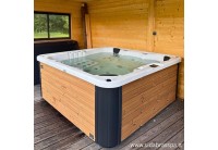 Akrilinė, elektrinė spa „Amber“ su gulima vieta Akrilinė, elektrinė spa „Amber“ su gulima vieta